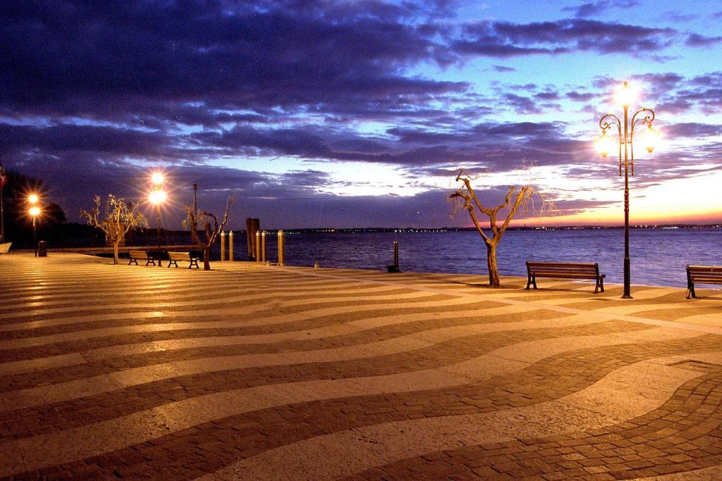Hotel da Roberto Lazise Bagian luar foto