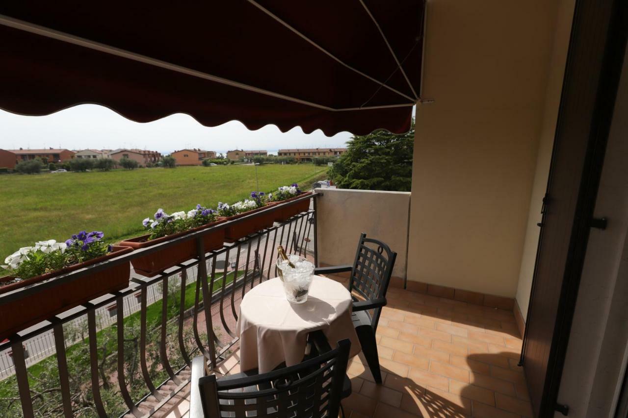 Hotel da Roberto Lazise Bagian luar foto