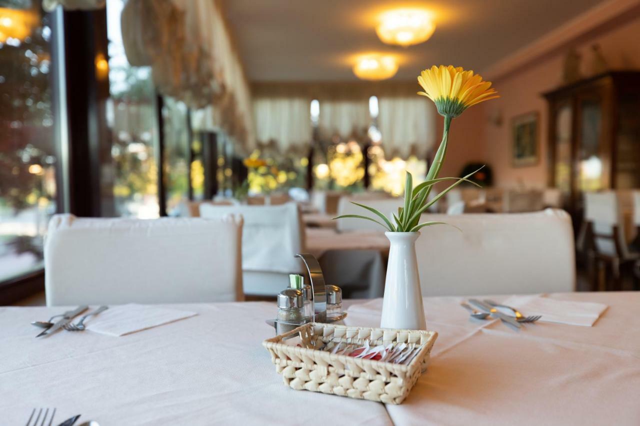 Hotel da Roberto Lazise Bagian luar foto